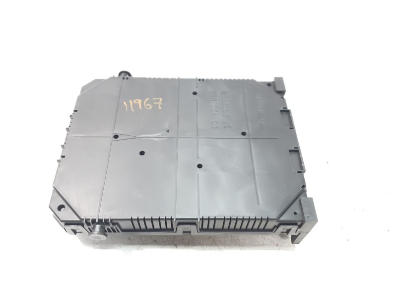 Recambio de caja reles / fusibles para citroën c4 cactus origins referencia OEM IAM 9830790580  