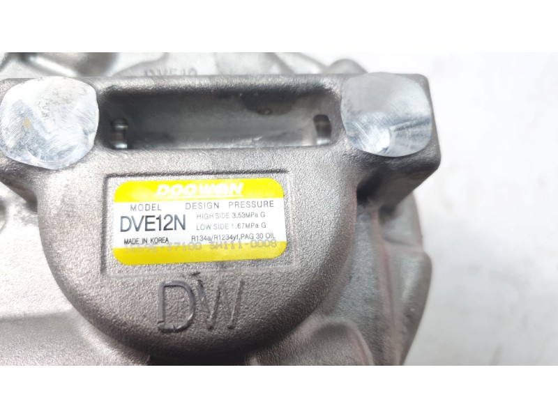 Recambio de compresor aire acondicionado para kia stonic (ybcuv) drive referencia OEM IAM 1E59E37100  