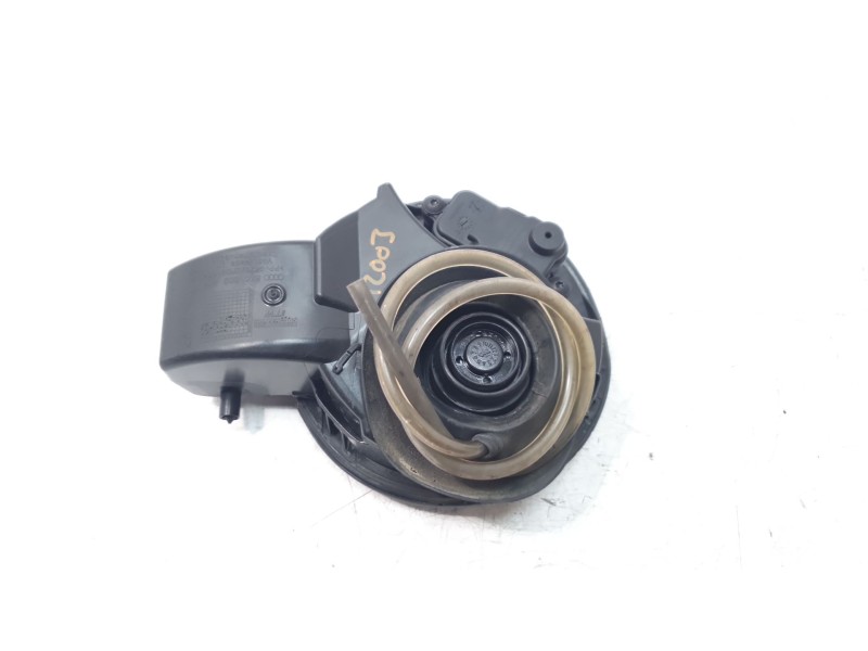 Recambio de tapa exterior combustible para audi a1 (8x) ambition referencia OEM IAM 8X0809907  