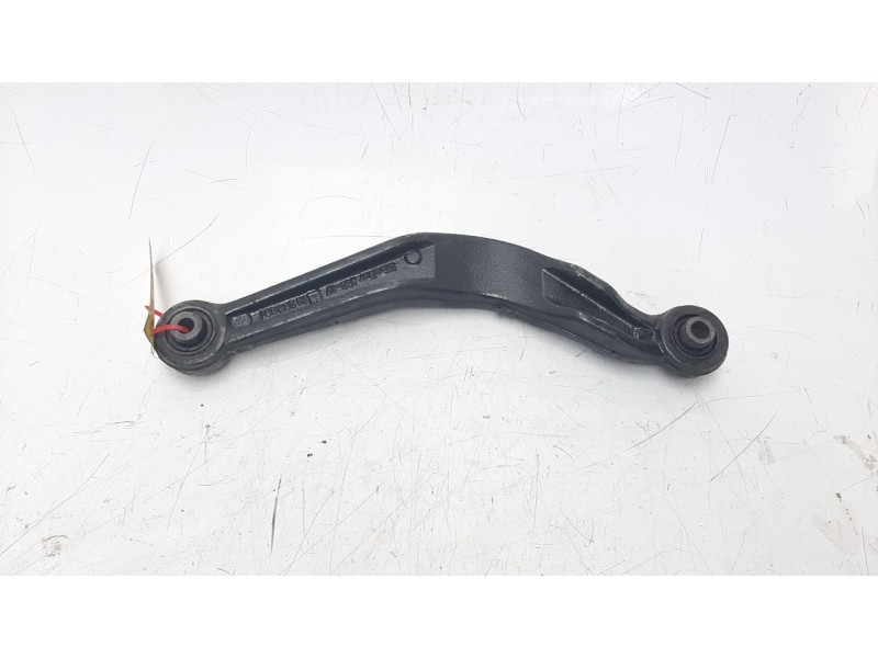Recambio de brazo suspension superior trasero izquierdo para opel insignia berlina 2.0 16v cdti referencia OEM IAM 13268881  