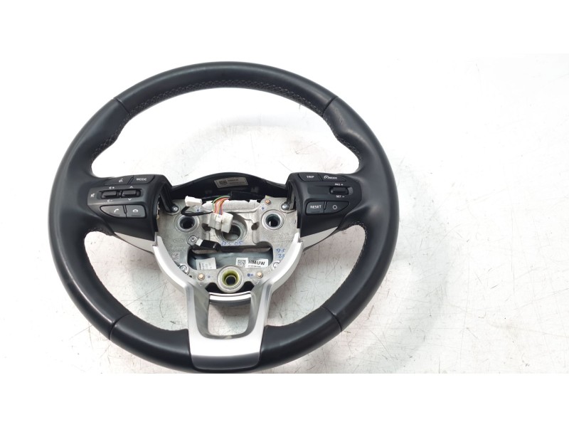 Recambio de volante para kia stonic (yb) 1.2 cvvt referencia OEM IAM 56100H8055WK 56100H8MU0WK 