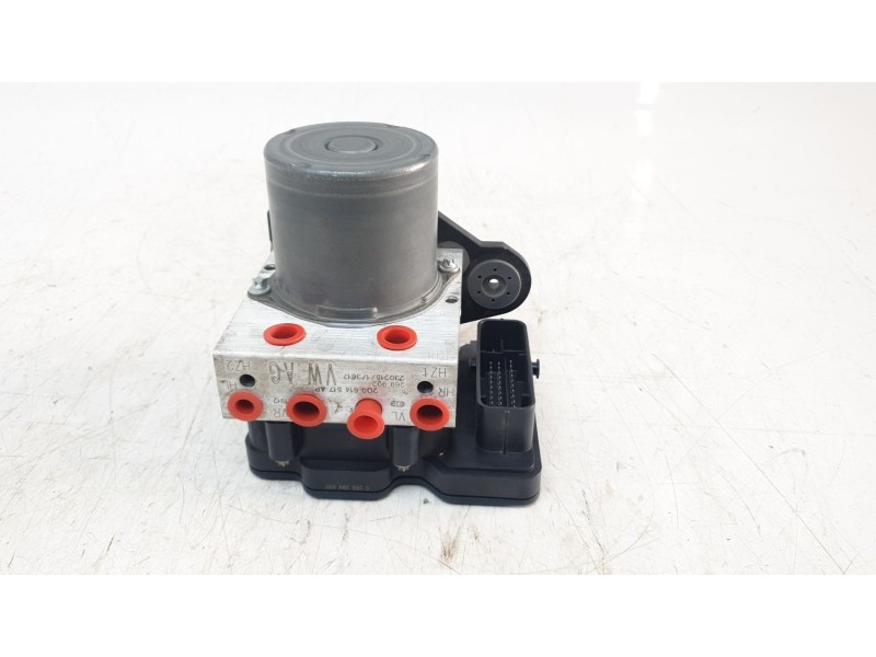 Recambio de abs para volkswagen polo vi (ae1) life referencia OEM IAM 2Q0614517AP  