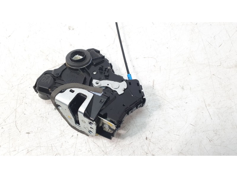 Recambio de cerradura puerta delantera izquierda para toyota auris (_e18_) 1.8 hybrid (zwe186_) referencia OEM IAM 6904002211  