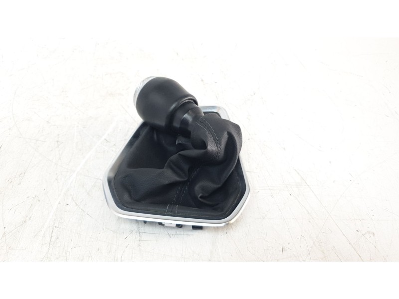 Recambio de pomo palanca cambio para renault clio v business edition referencia OEM IAM 341025198R  
