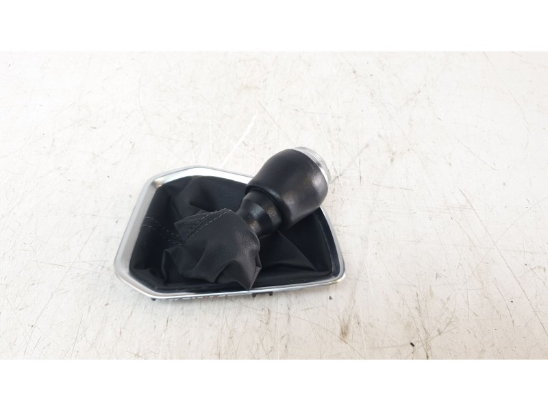 Recambio de pomo palanca cambio para renault clio v business edition referencia OEM IAM 341025198R  