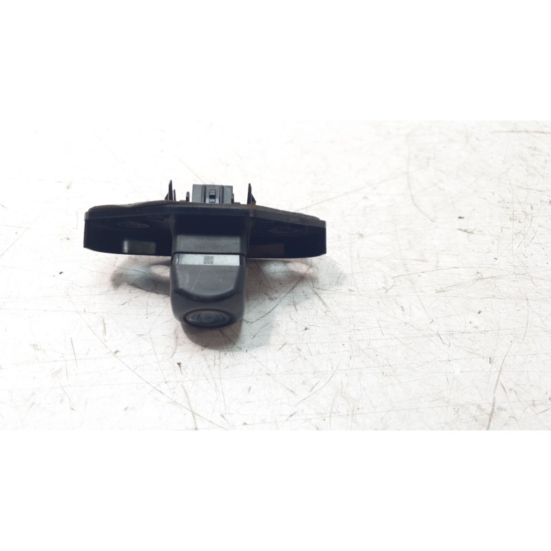 Recambio de camara vision trasera para toyota corolla (e21) hybrid active referencia OEM IAM 8679002200  