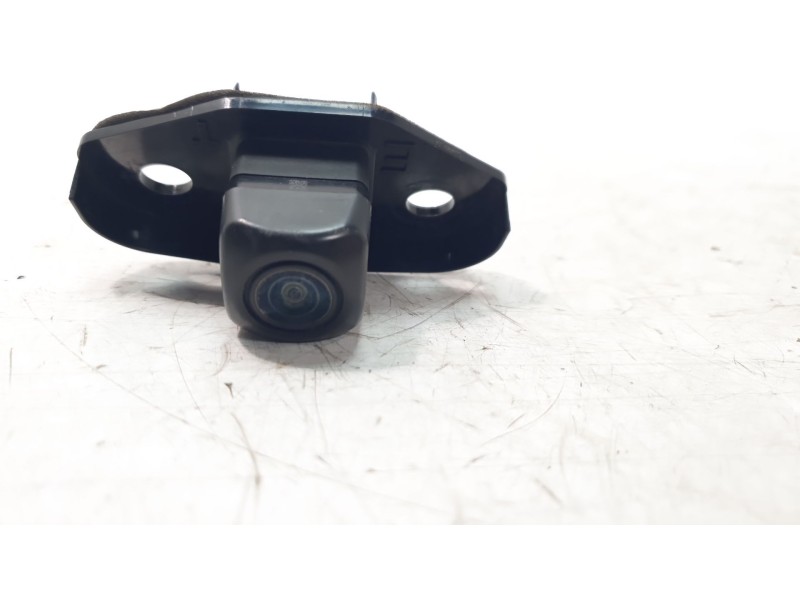 Recambio de camara vision trasera para toyota corolla (e21) hybrid active referencia OEM IAM 8679002200  