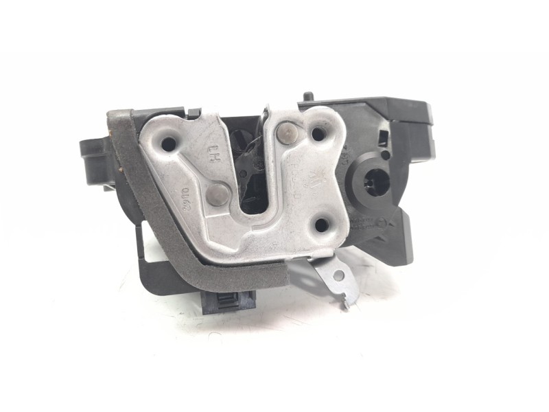Recambio de cerradura puerta trasera izquierda para renault captur ii 1.0 tce referencia OEM IAM 825031538R  