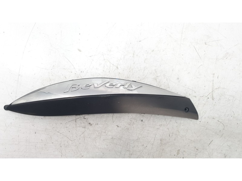 Recambio de moldura para piaggio beverly beverly 500 cruiser (m34) referencia OEM IAM CM176201000C  