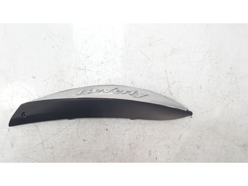 Recambio de piloto trasero izquierdo para piaggio beverly beverly 500 cruiser (m34) referencia OEM IAM CM176201000C  