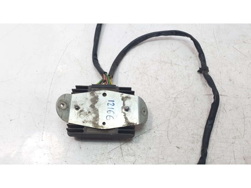 Recambio de alternador para piaggio beverly beverly 500 cruiser (m34) referencia OEM IAM SH689JB  