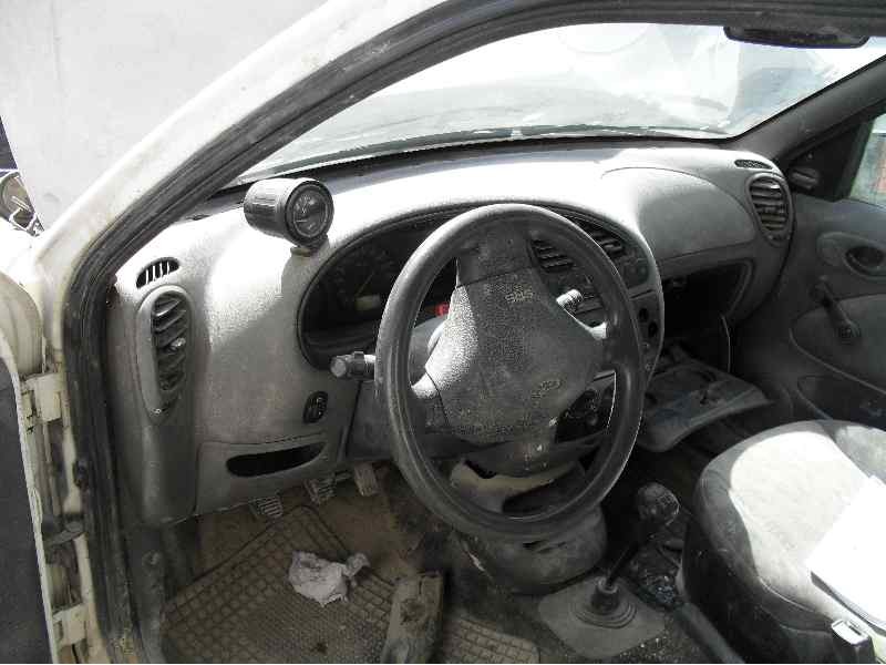 ford fiesta courier (dx) del año 1996