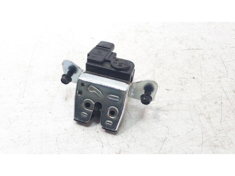 Recambio de cerradura maletero / porton para hyundai tucson (nx) klass safe 2wd referencia OEM IAM 81230D3000  