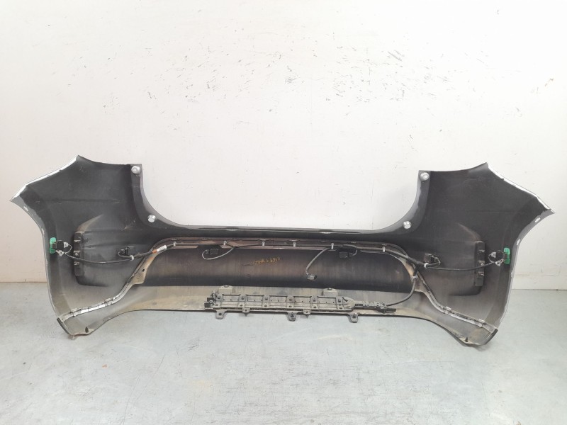 Recambio de paragolpes trasero para toyota yaris cross hybrid fwd style referencia OEM IAM 52159YP920  