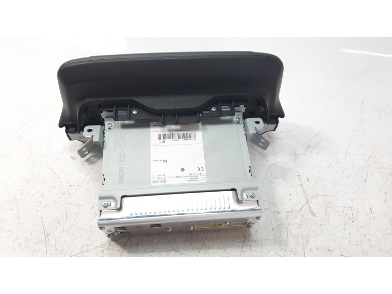 Recambio de sistema audio / radio cd para hyundai kona pure referencia OEM IAM 96170J9200TMT  