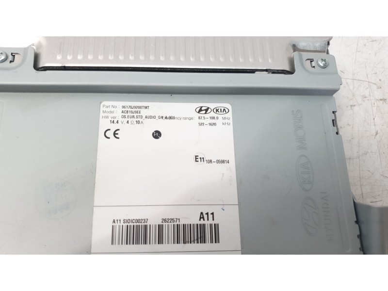 Recambio de sistema audio / radio cd para hyundai kona pure referencia OEM IAM 96170J9200TMT  