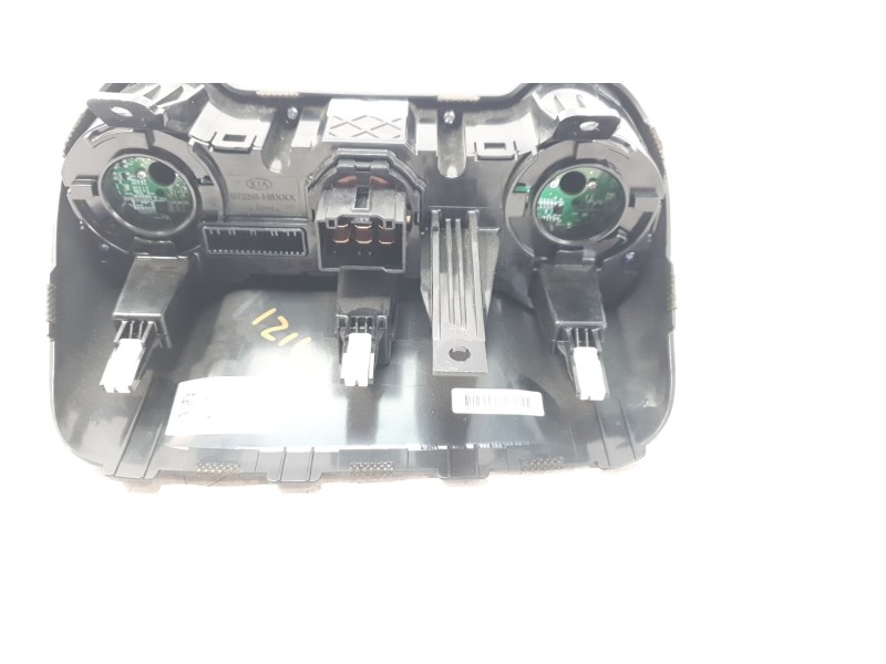 Recambio de mando calefaccion / aire acondicionado para kia stonic (yb) 1.2 cvvt referencia OEM IAM 97250H8120LEF  