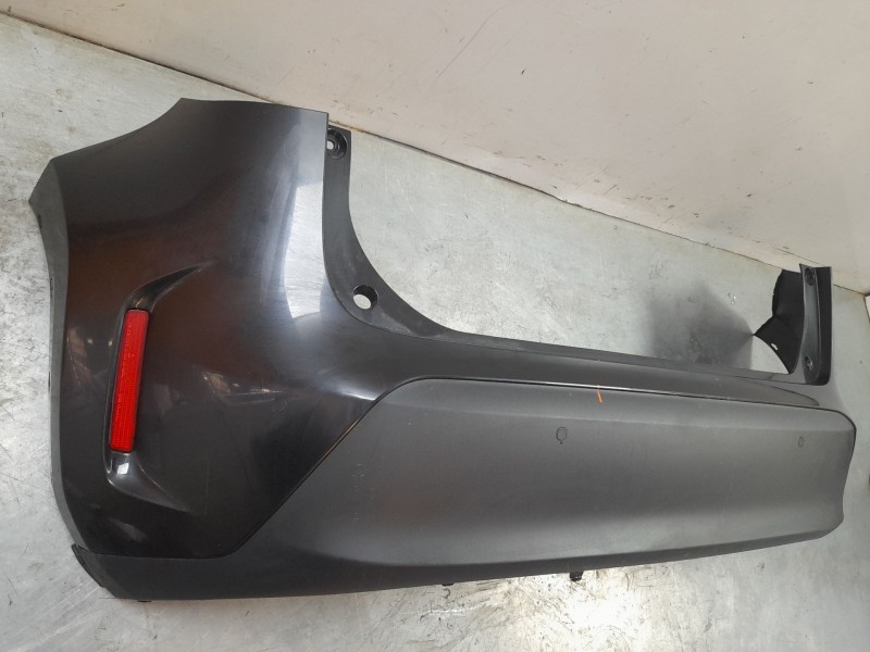 Recambio de paragolpes trasero para toyota yaris cross hybrid 2wd active tech referencia OEM IAM 52159YP920  