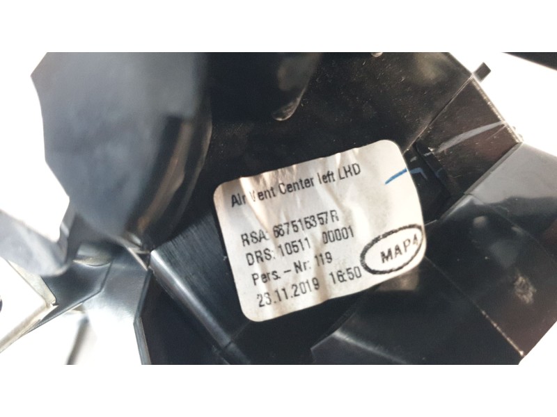 Recambio de aireador central izquierdo para renault clio v business edition referencia OEM IAM 687515357R  