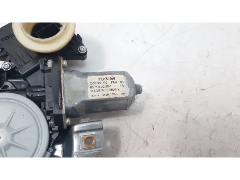 Recambio de elevalunas delantero derecho para toyota auris (_e18_) 1.8 hybrid (zwe186_) referencia OEM IAM 6981002480  