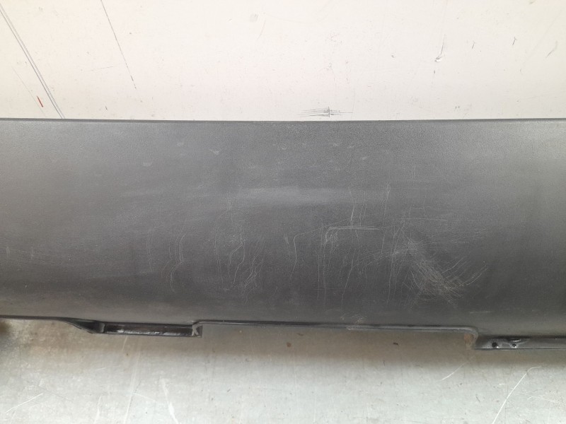 Recambio de estribos laterales para kia niro business referencia OEM IAM 87754G5000  