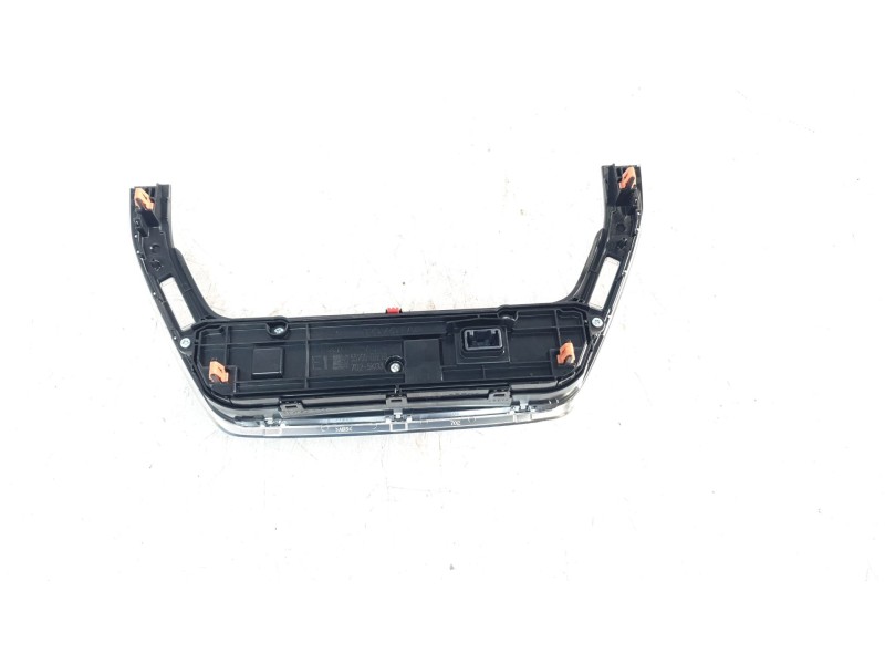 Recambio de mando climatizador para toyota corolla (e21) hybrid active referencia OEM IAM 5590002E10  
