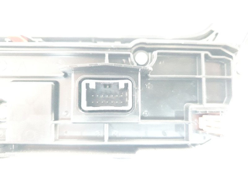 Recambio de mando climatizador para toyota corolla (e21) hybrid active referencia OEM IAM 5590002E10  
