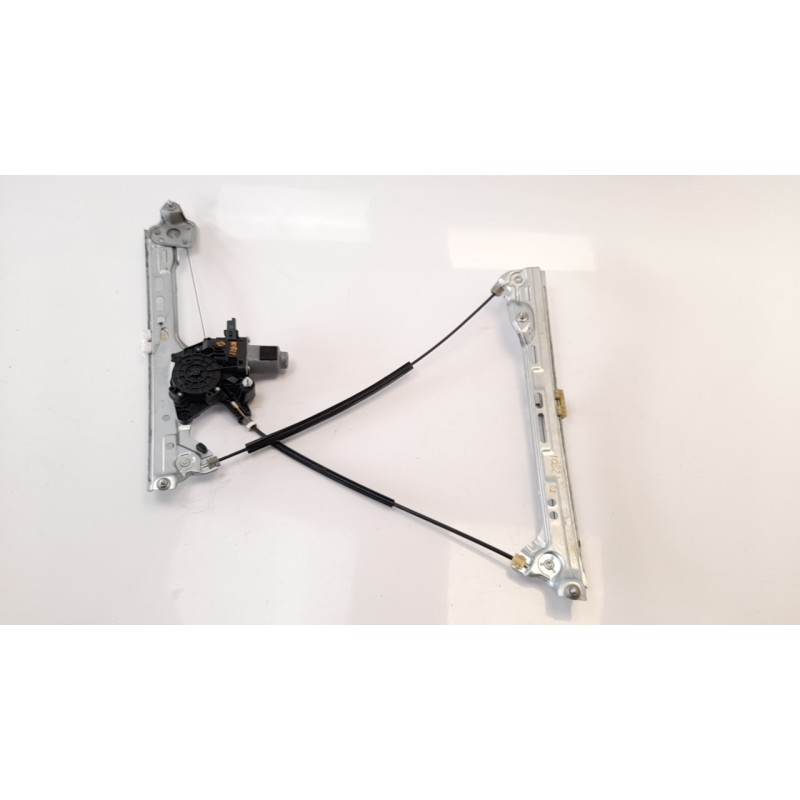 Recambio de elevalunas delantero izquierdo para renault megane iv berlina 5p 1.5 dci diesel fap energy referencia OEM IAM 807215