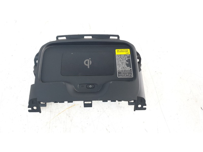 Recambio de cargador movil para toyota corolla (e21) hybrid active referencia OEM IAM 861C002010  