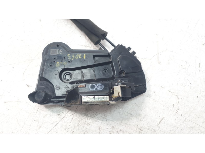 Recambio de cerradura puerta delantera derecha para toyota c-hr hybrid active referencia OEM IAM 69030F4020  