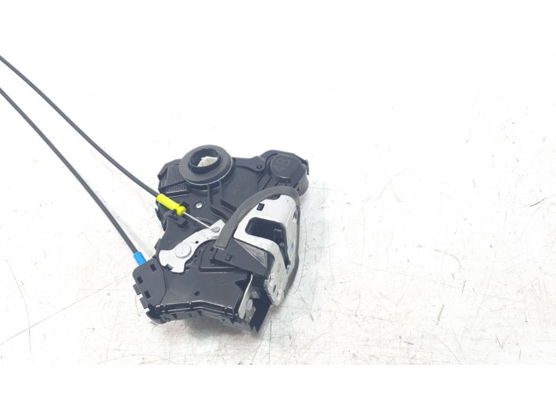 Recambio de cerradura puerta delantera derecha para toyota auris (_e18_) 1.8 hybrid (zwe186_) referencia OEM IAM 6903005131  