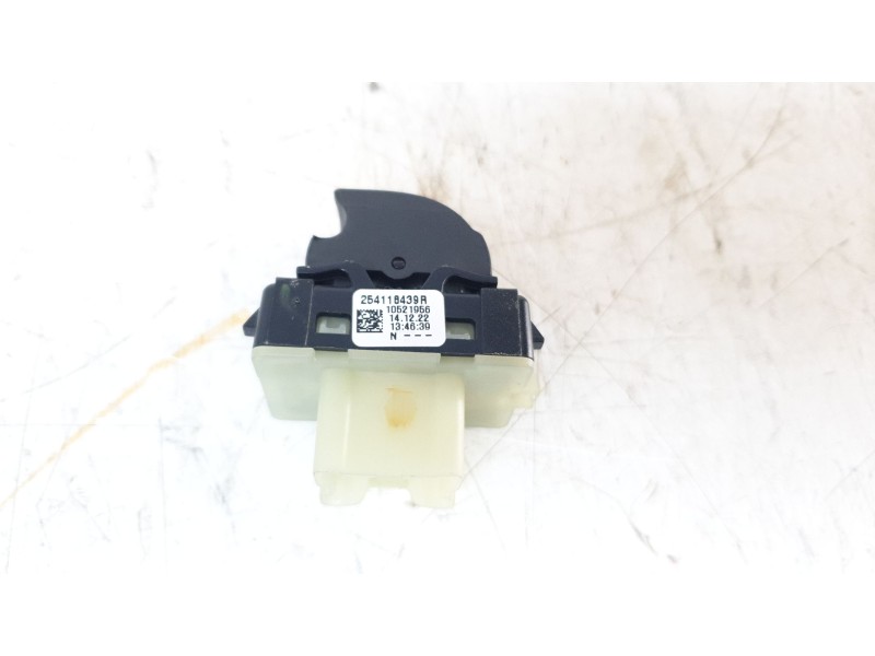 Recambio de mando elevalunas trasero izquierdo para dacia sandero iii stepway expression referencia OEM IAM 254118439R  