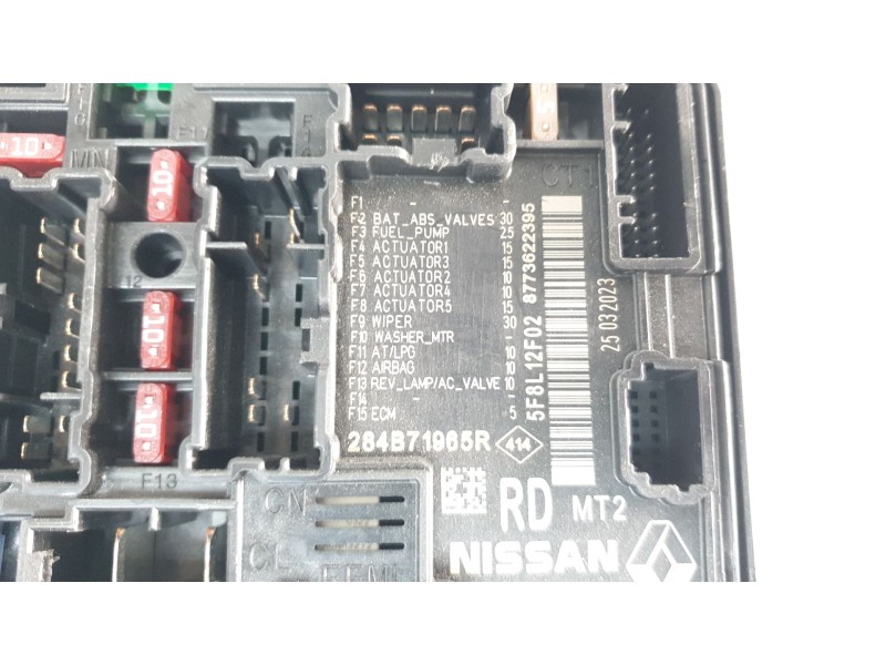 Recambio de caja reles / fusibles para dacia sandero iii stepway expression referencia OEM IAM 284B71965R  