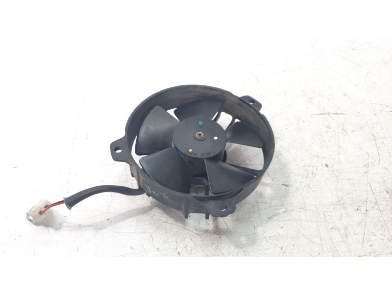 Recambio de electroventilador para ktm 125 duke 125 duke referencia OEM IAM JY601257  