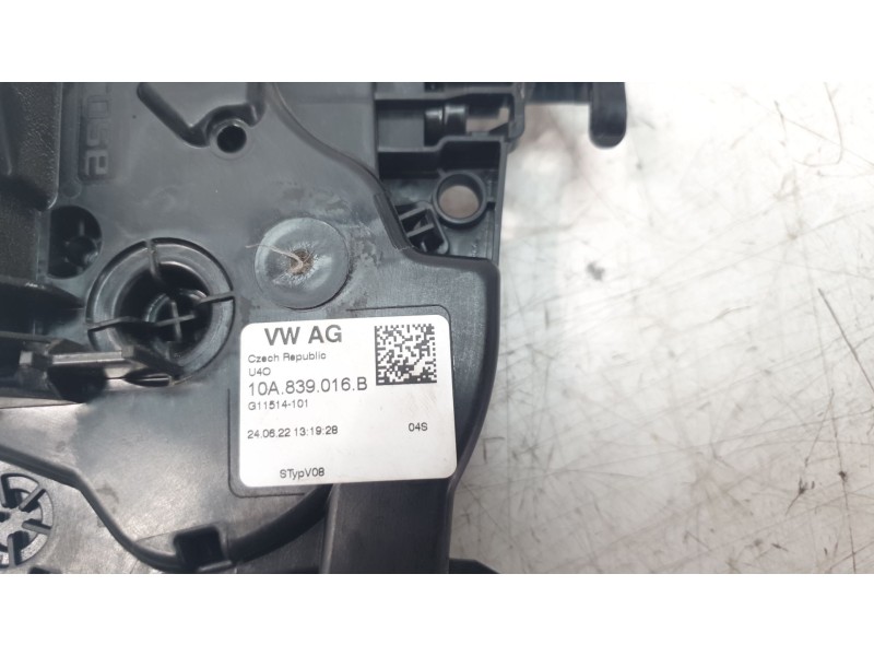 Recambio de cerradura puerta trasera derecha para skoda kamiq (nw4) 1.0 tsi referencia OEM IAM 10A839016B  