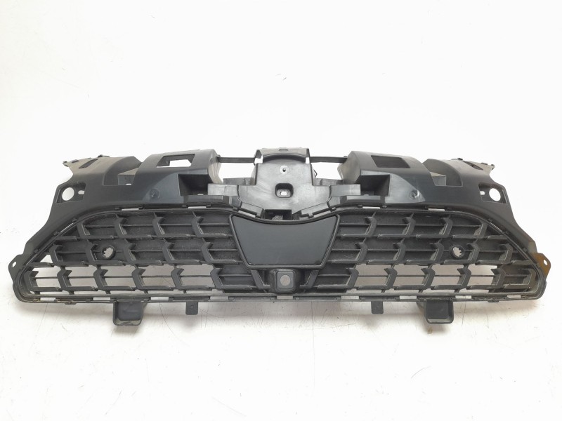 Recambio de rejilla paragolpes central para toyota yaris cross hybrid fwd style referencia OEM IAM 531110DB20  