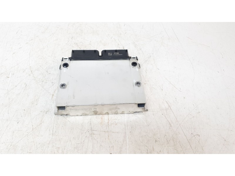 Recambio de centralita motor uce para kia stonic (ybcuv) drive referencia OEM IAM 3910607339  