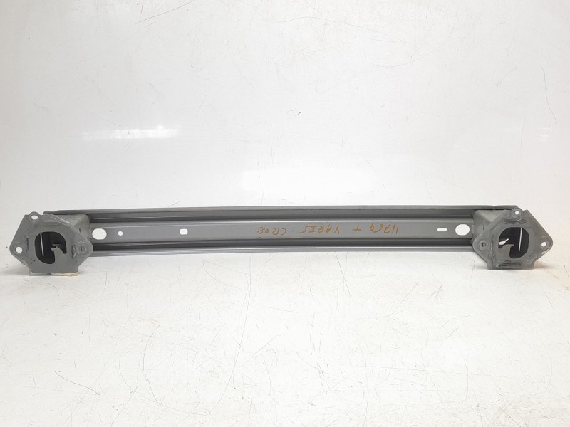 Recambio de refuerzo paragolpes trasero para toyota yaris cross hybrid fwd style referencia OEM IAM 520230W020  