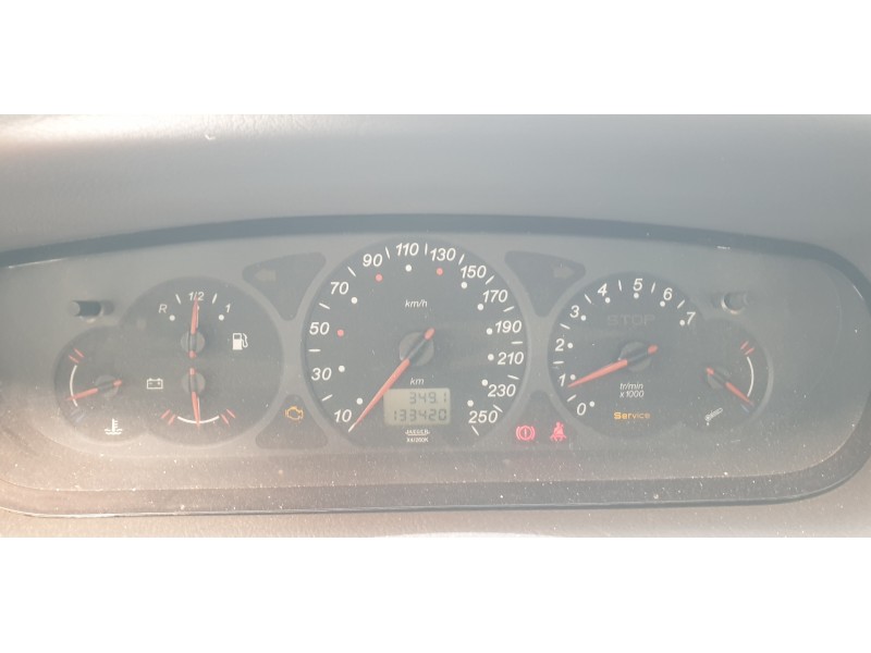 citroen c5 berlina del año 2001