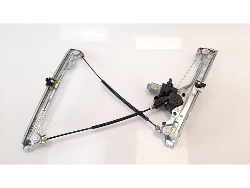 Recambio de elevalunas delantero izquierdo para renault megane iv berlina 5p 1.5 dci diesel fap energy referencia OEM IAM 807215