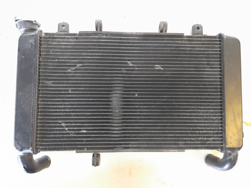 Recambio de radiador agua para honda cb 650r referencia OEM IAM 19010MKND51  