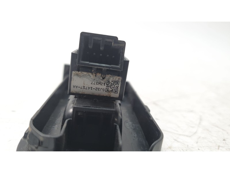 Recambio de mando elevalunas trasero izquierdo para land rover evoque pure referencia OEM IAM GJ3214717AA  