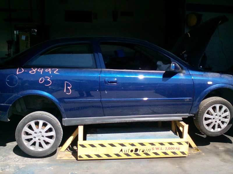 opel astra g berlina del año 2003