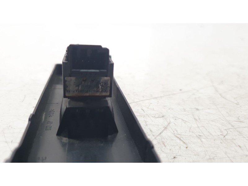 Recambio de mando elevalunas delantero derecho para land rover evoque pure referencia OEM IAM GJ3214717AA  