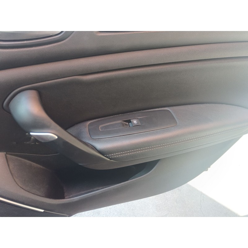 Recambio de mando elevalunas delantero derecho para renault megane iv hatchback (b9a/m/n_) 1.3 tce 140 (b9nb) referencia OEM IAM