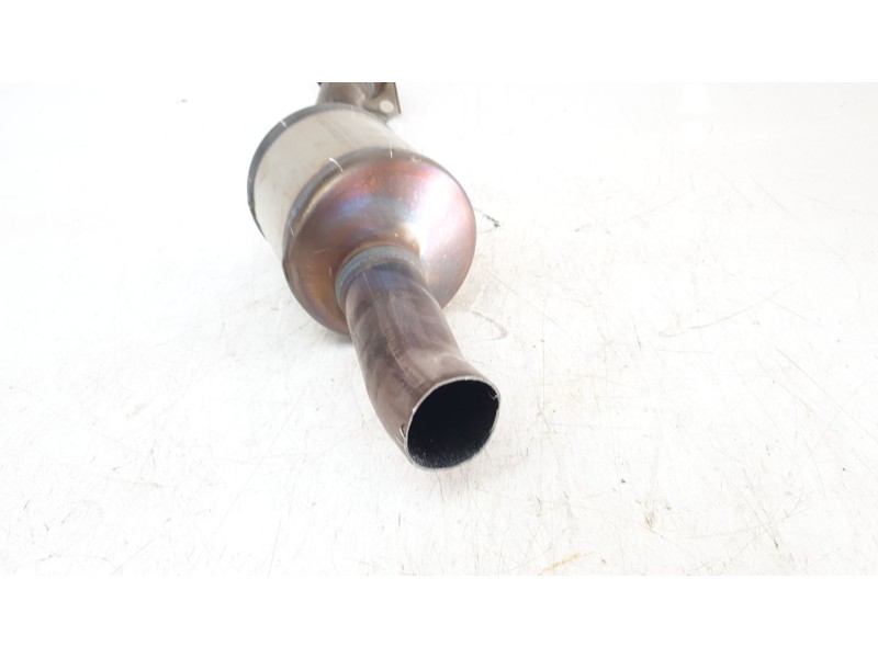 Recambio de catalizador para toyota yaris cross hybrid fwd style referencia OEM IAM 17410K0100  