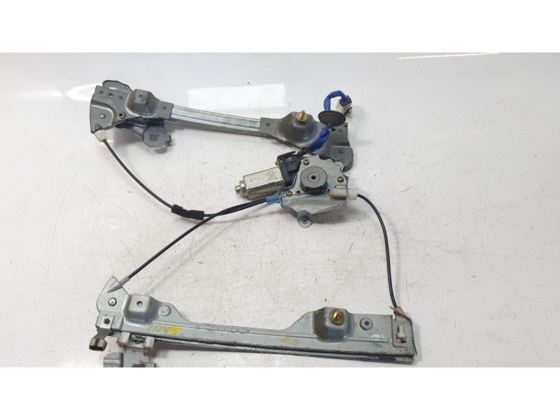 Recambio de elevalunas delantero derecho para nissan 350 z (z33) 3.5 v6 cat referencia OEM IAM 80720CD01A  