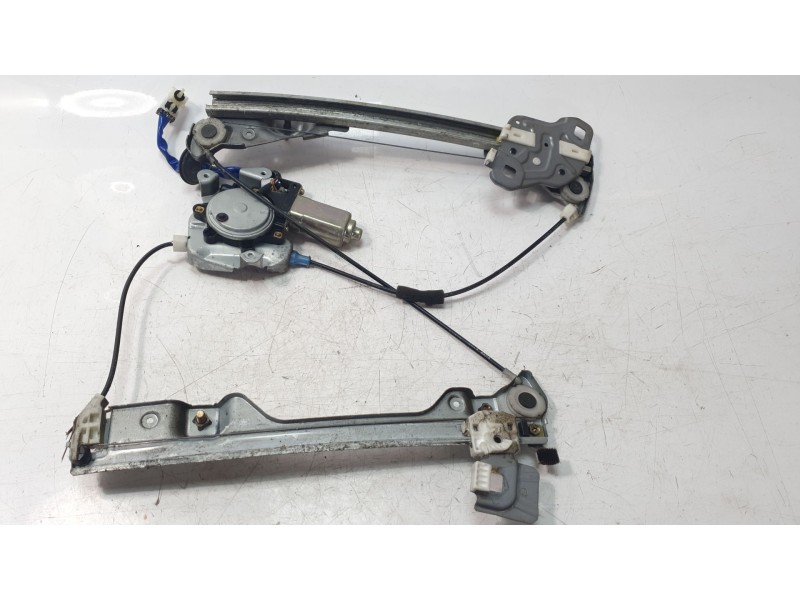 Recambio de elevalunas delantero derecho para nissan 350 z (z33) 3.5 v6 cat referencia OEM IAM 80720CD01A  