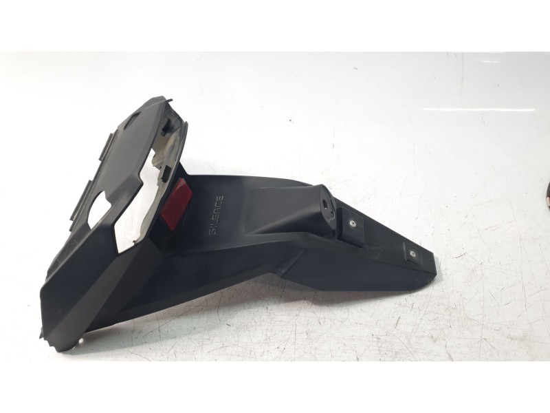 Recambio de portamatriculas para silence silence s01a/5/2 s01a/5/2 referencia OEM IAM S014628110  