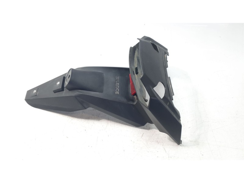 Recambio de portamatriculas para silence silence s01a/5/2 s01a/5/2 referencia OEM IAM S014628110  